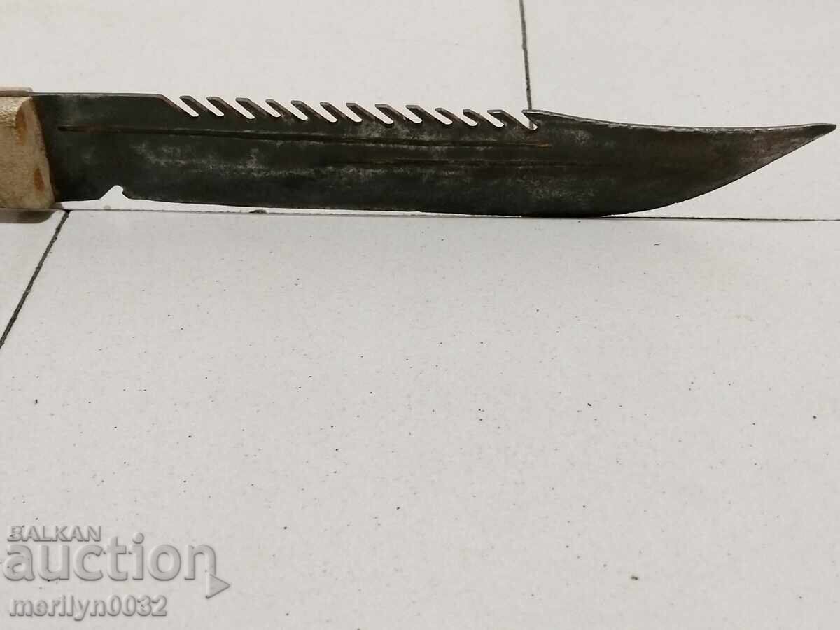 Old knife without a sheath, with teeth - 6 Old knife without a sheath, with teeth - 6