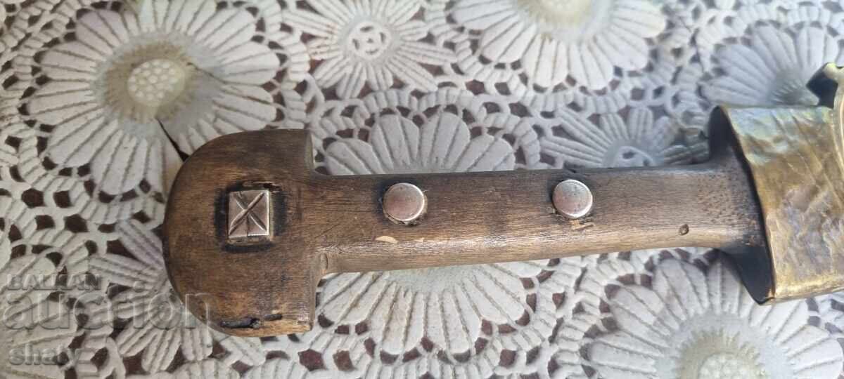 Auction  Old large dagger