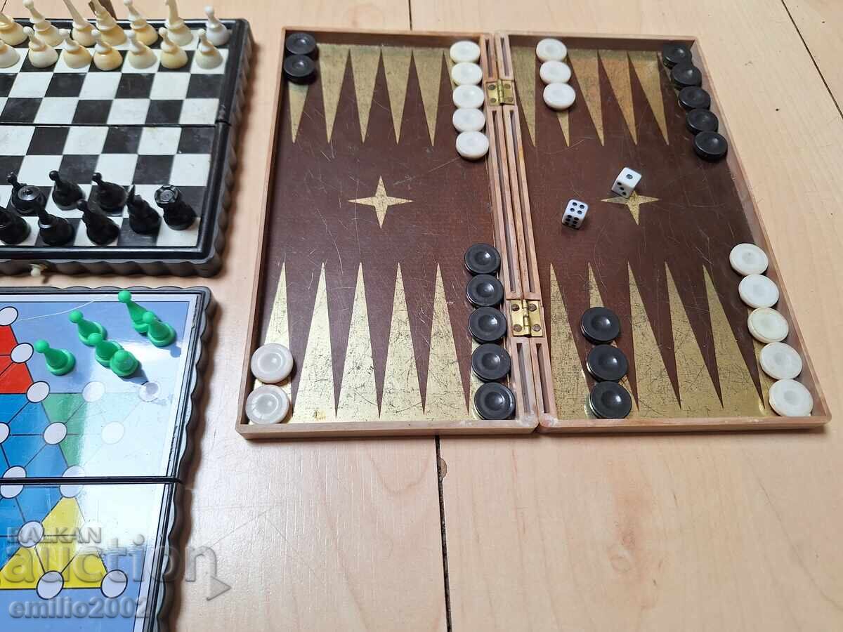 Auction  Magnetic chess and checkers boards