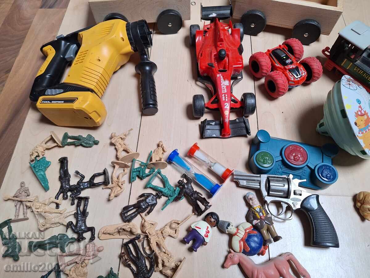 Καρότσια παιχνιδιών με τιμή 9.00 BGN | € 4.60 Καρότσια παιχνιδιών με τιμή 9.00 BGN | € 4.60