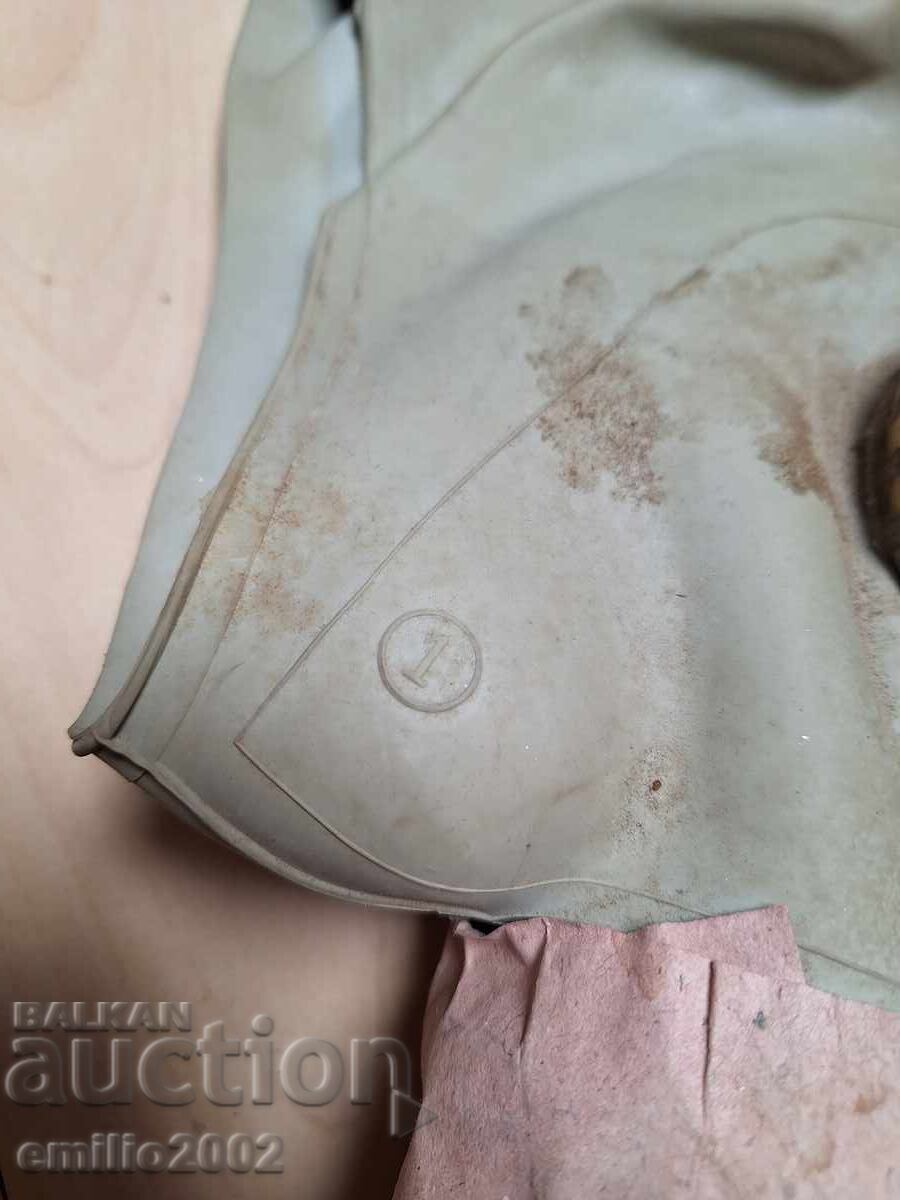 Μάσκα αερίου 1 με τιμή 9.00 BGN | € 4.60