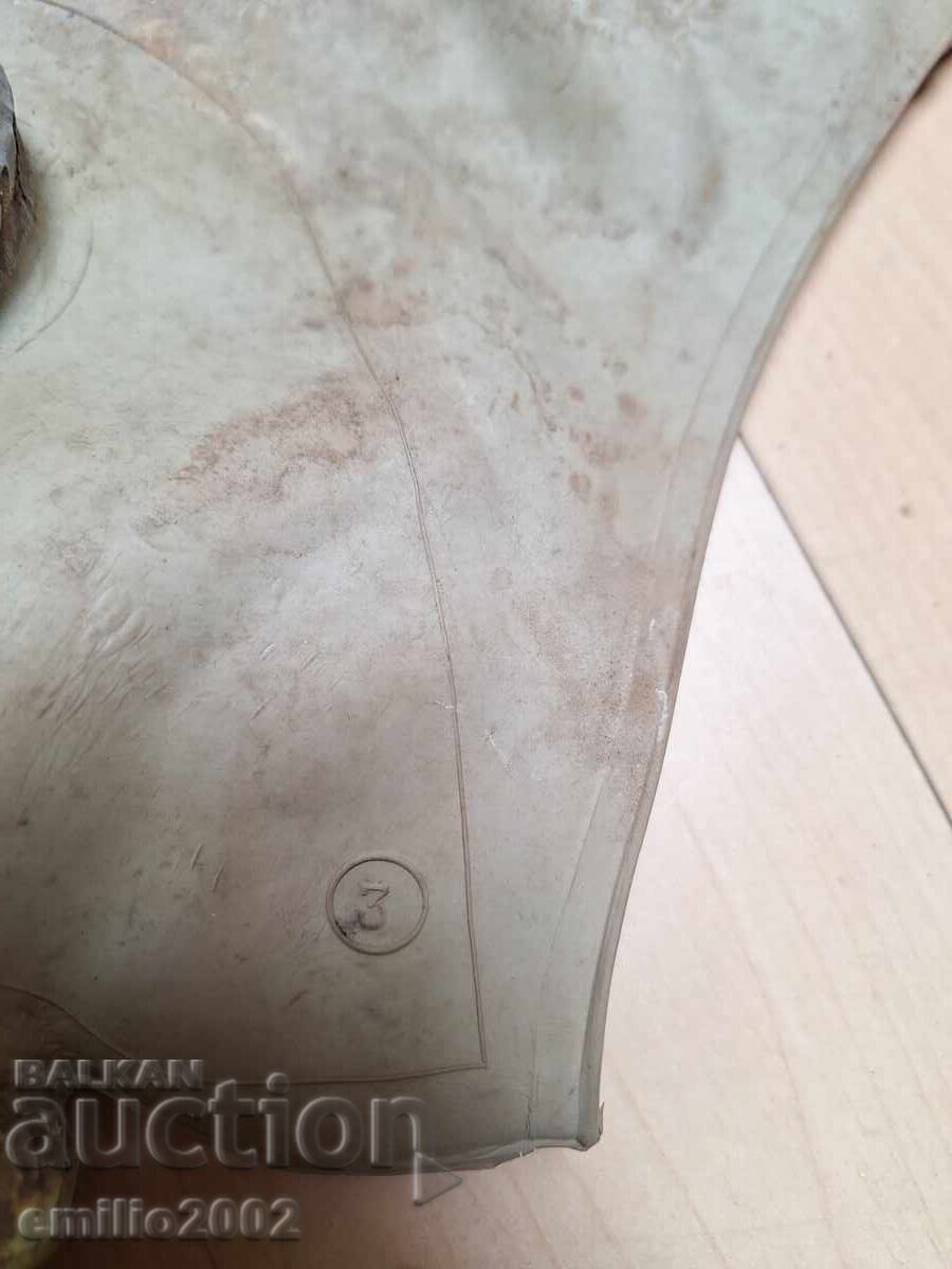 Gas Mask 3 with price 9.00 BGN | € 4.60