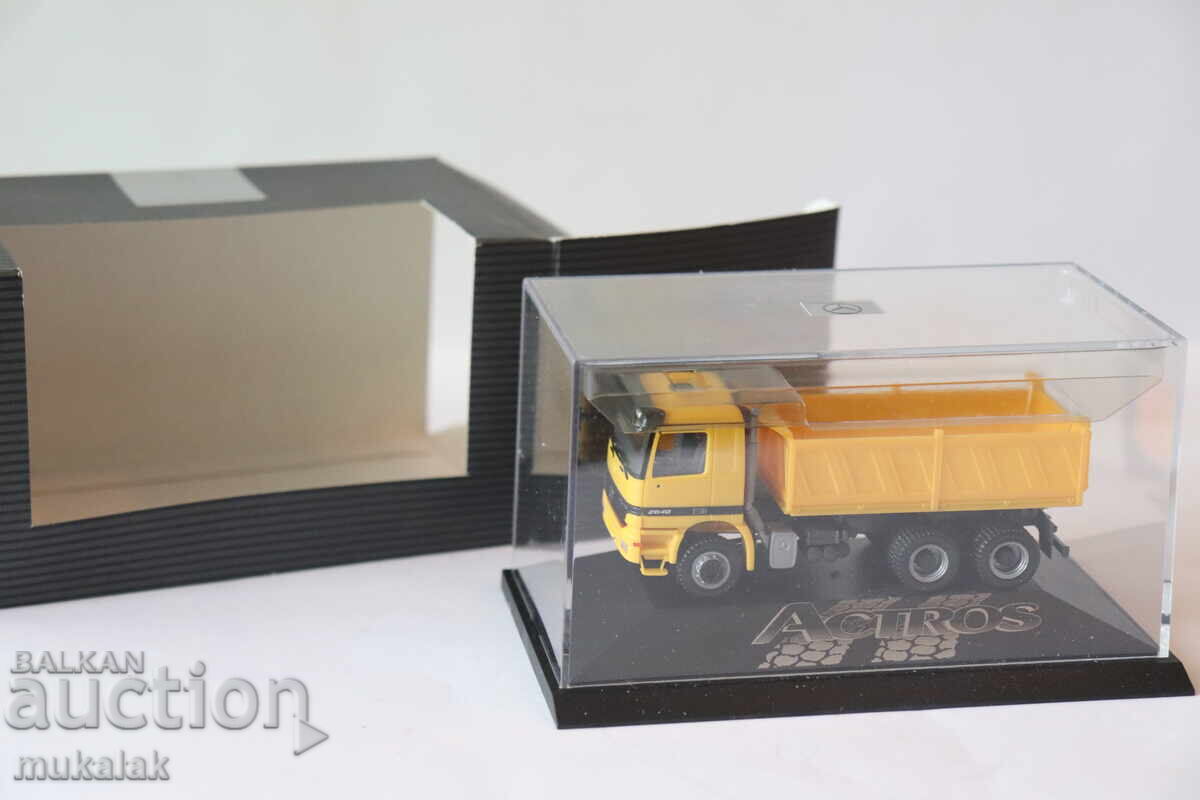 HERPA 1:87 H0 MERCEDES ACTROS CAMION DE MARFĂ MODEL