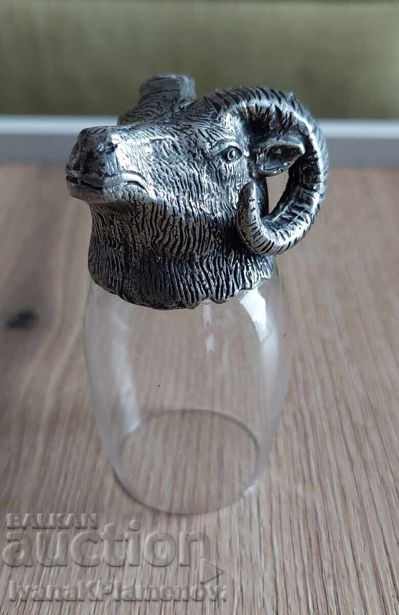 Auction  Shot glass for connoisseurs