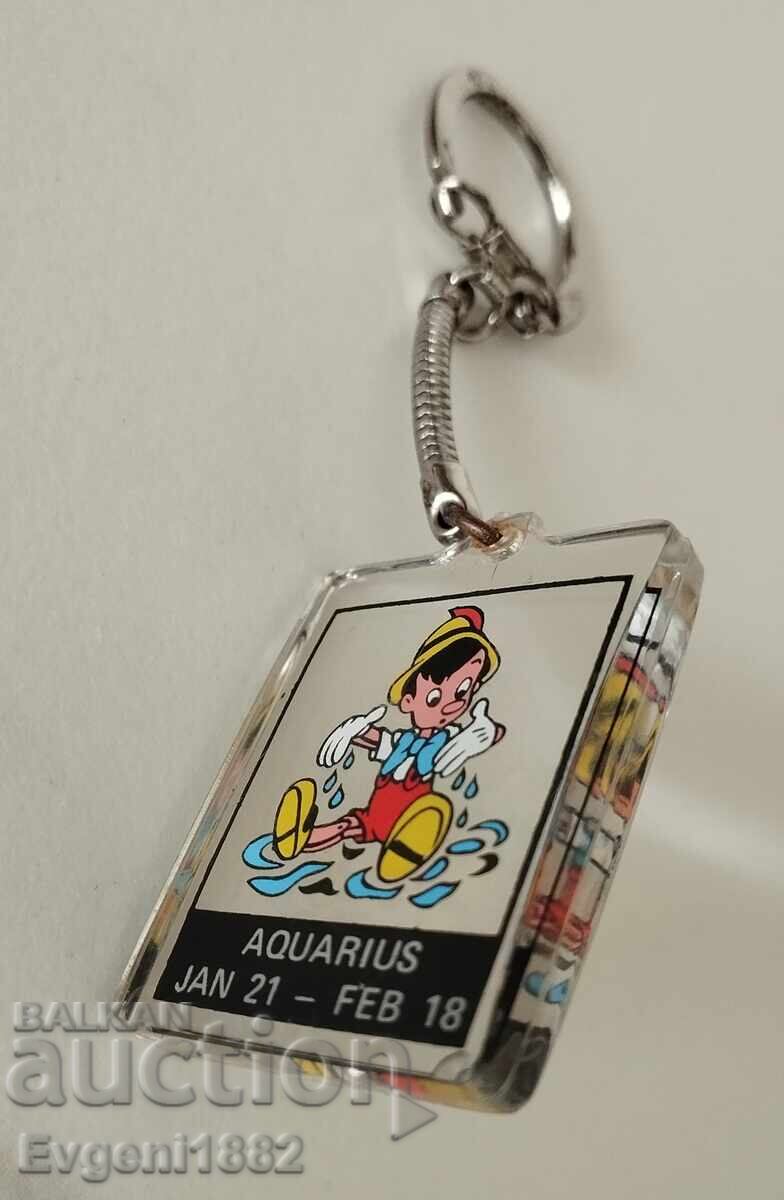 Pinocchio Star Keychain Aquarius Denmark