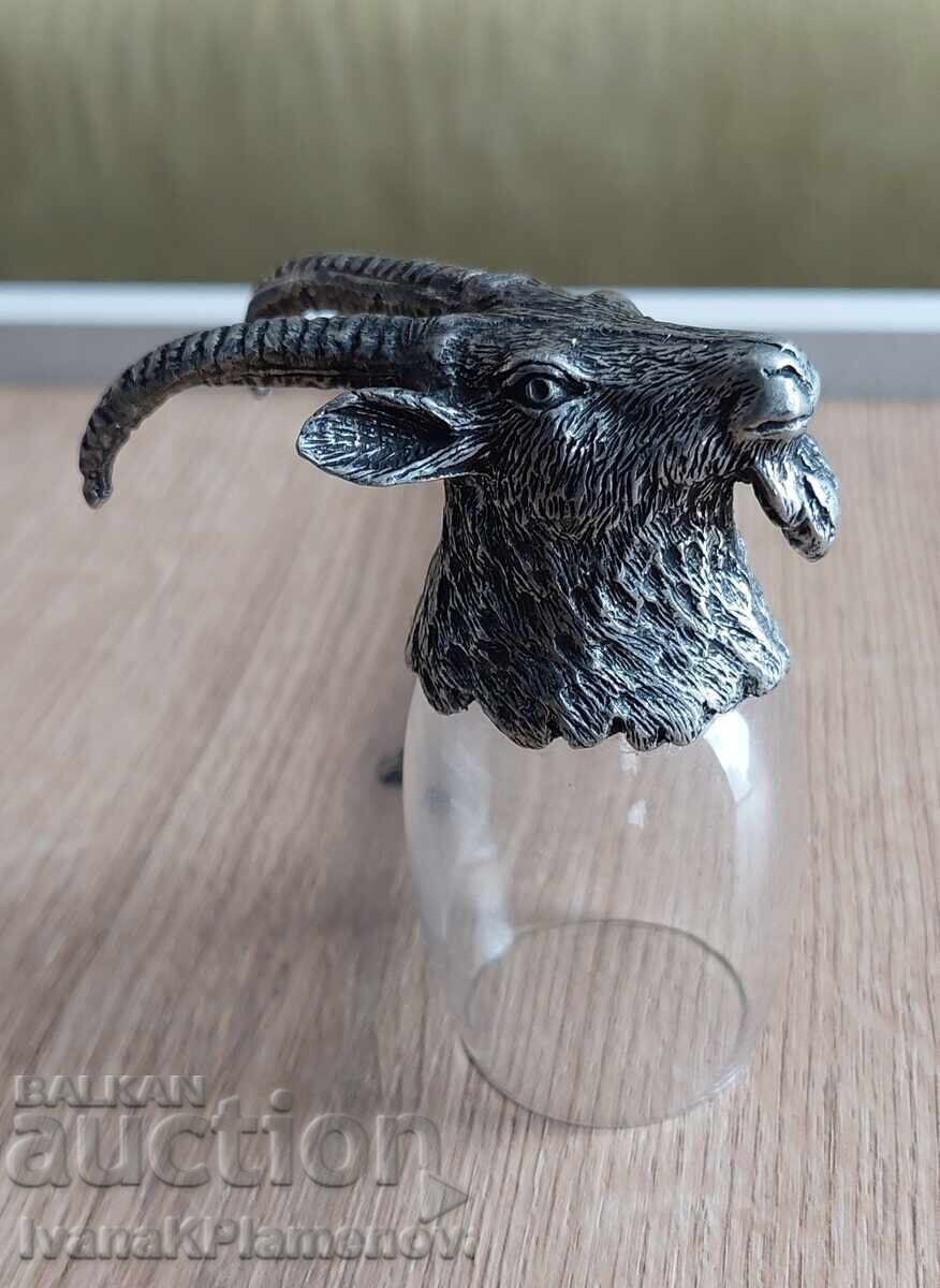 Căniță shot pentru cunoscători cu preț 30.00 BGN | € 15.34