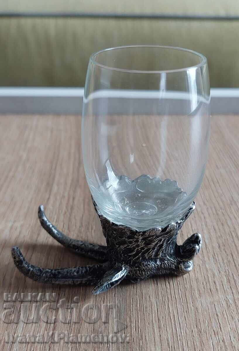 Shot glass for connoisseurs