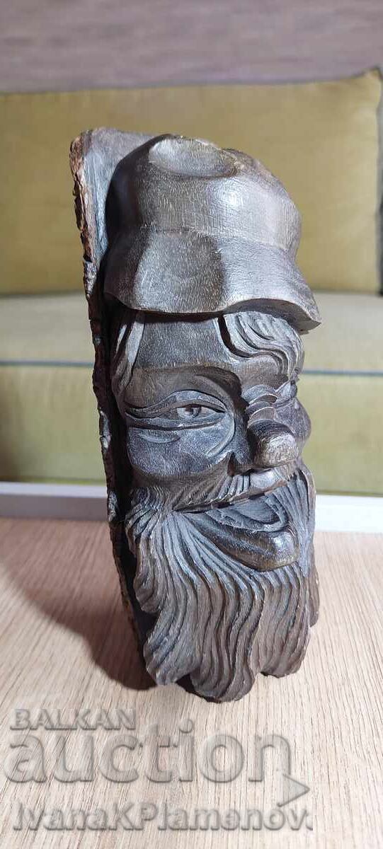 Licitație Sculptură în lemn pentru cunoscători excelentă