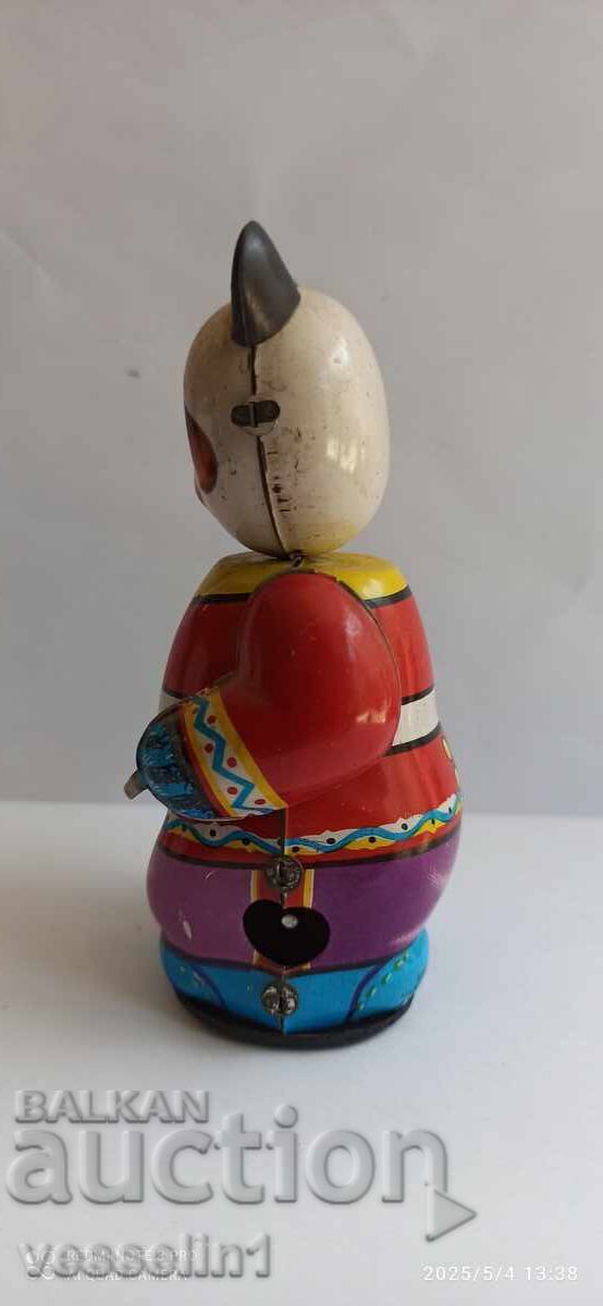 Стара ламаринена играчка навиваща работи мече панда с цена 16.00 лв. | € 8.18