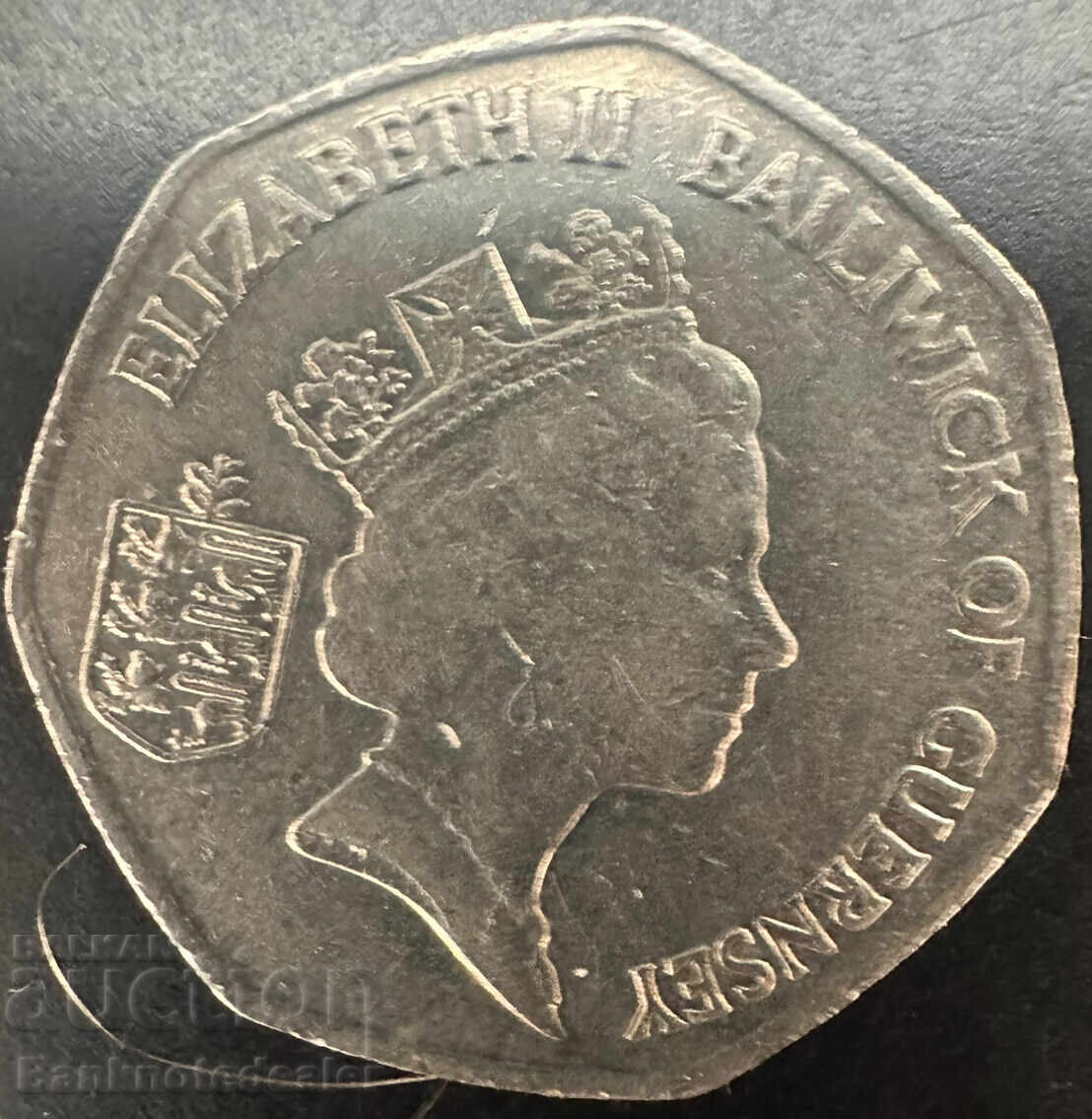 Guernsey Marea Britanie 50 pence 2017 cu preț 7.00 BGN | € 3.58