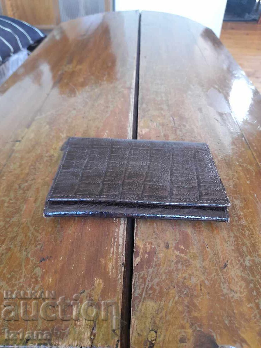 Παλιό δερμάτινο πορτοφόλι Παλιό δερμάτινο πορτοφόλι