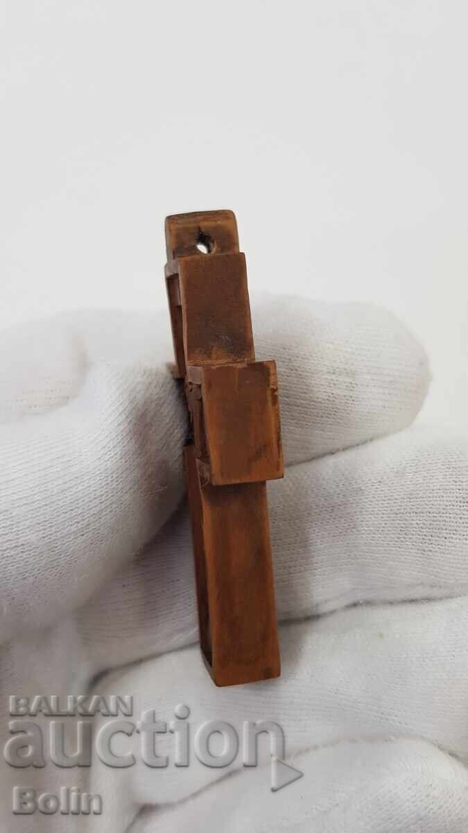 Delivery of Rare Revival-era hand-made cross, cheshmir wood, 20th century Delivery of Rare Revival-era hand-made cross, cheshmir wood, 20th century