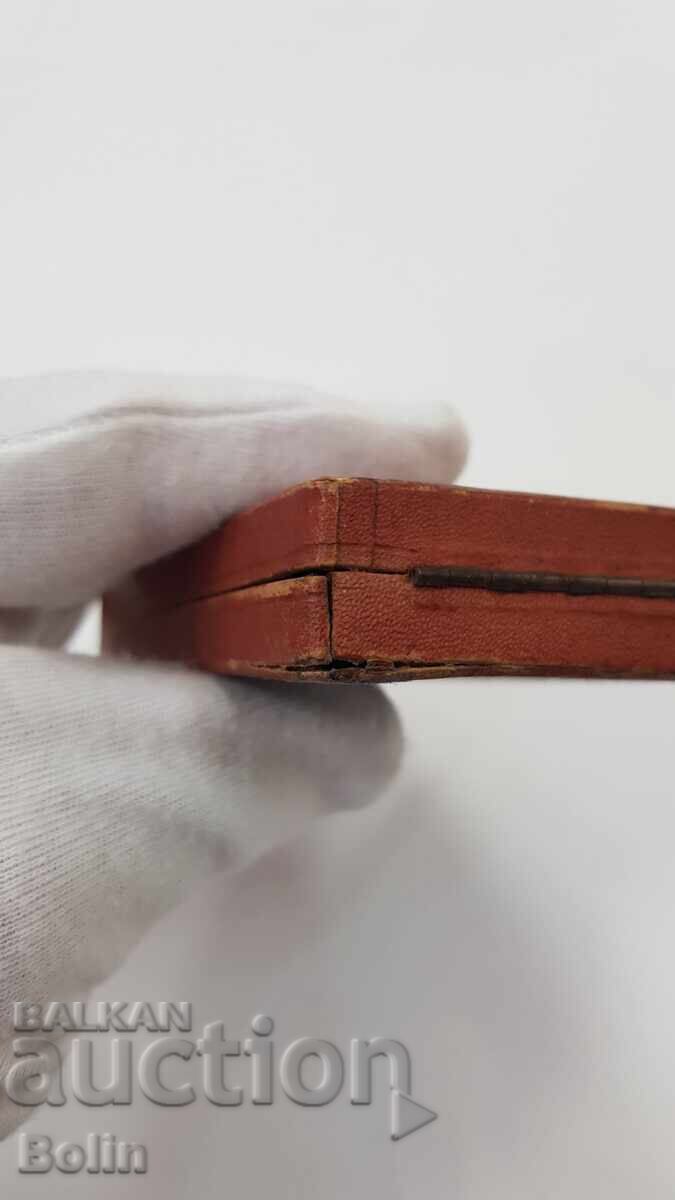 Δημοπρασία Σπάνιο κουτί για παράσημο Τάγματος Πολιτικής Αξίας IV Τάξεως Φερδινάνδου