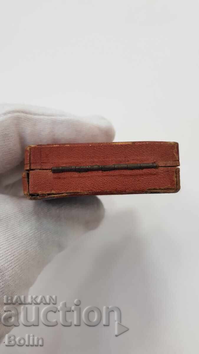 Παράδοση Σπάνιο κουτί για παράσημο Τάγματος Πολιτικής Αξίας IV Τάξεως Φερδινάνδου