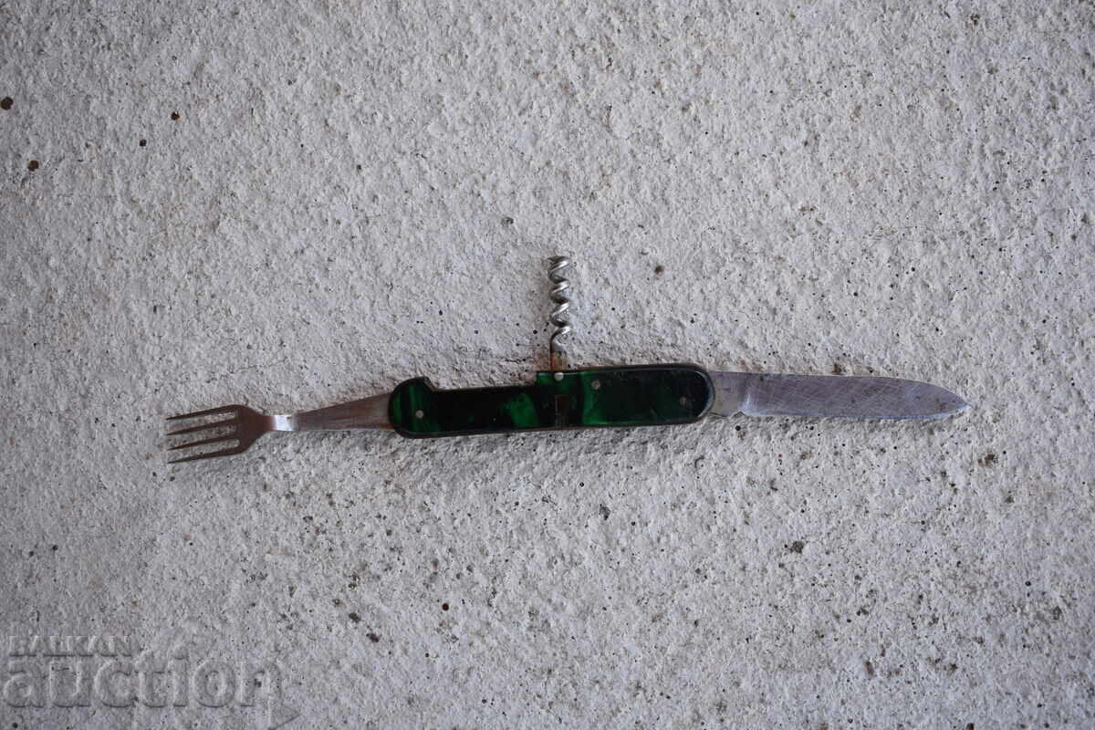 Παράδοση Ένα παλιό μαχαίρι τσέπης