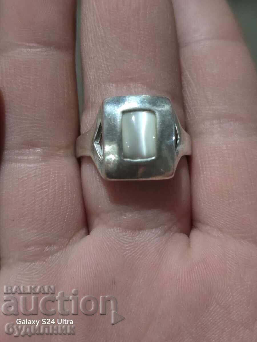 Inel de argint. 925 Proba. 17,3mm. Lansez peste 100 de licitații Inel de argint. 925 Proba. 17,3mm. Lansez peste 100 de licitații