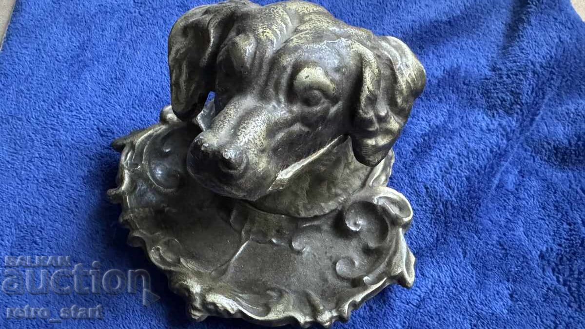 Съветска мастилница, куче с етикет! с цена 99.00 лв. | € 50.62 Съветска мастилница, куче с етикет! с цена 99.00 лв. | € 50.62