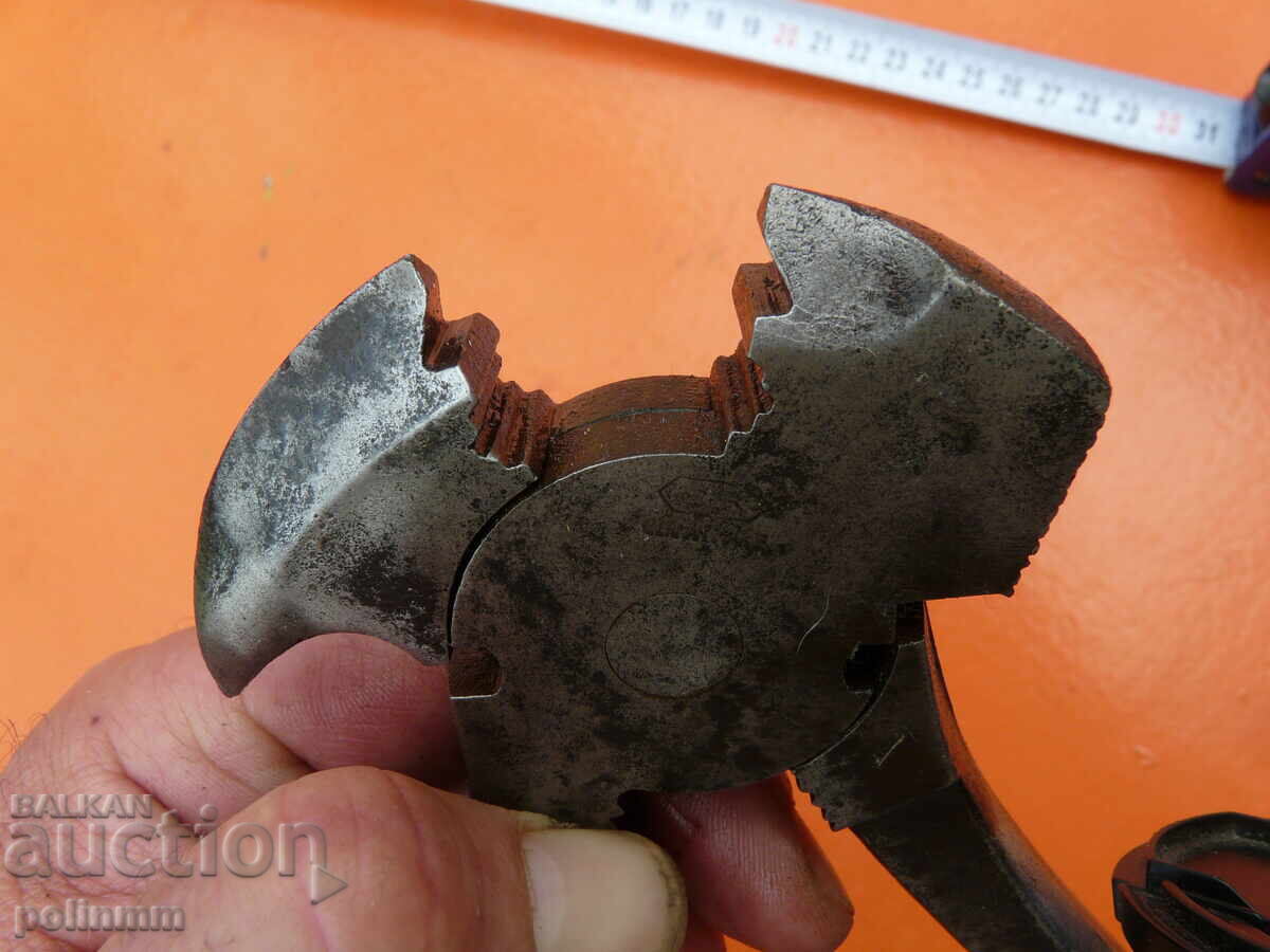 Licitație Vechi clești masivi germani - 17 Licitație Vechi clești masivi germani - 17