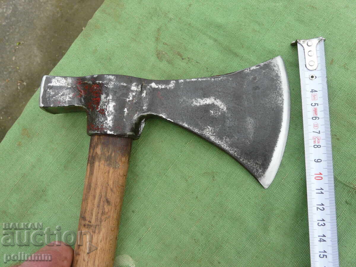 Παλιό τσεκούρι σφυρί - 566 με τιμή 150.00 BGN | € 76.69