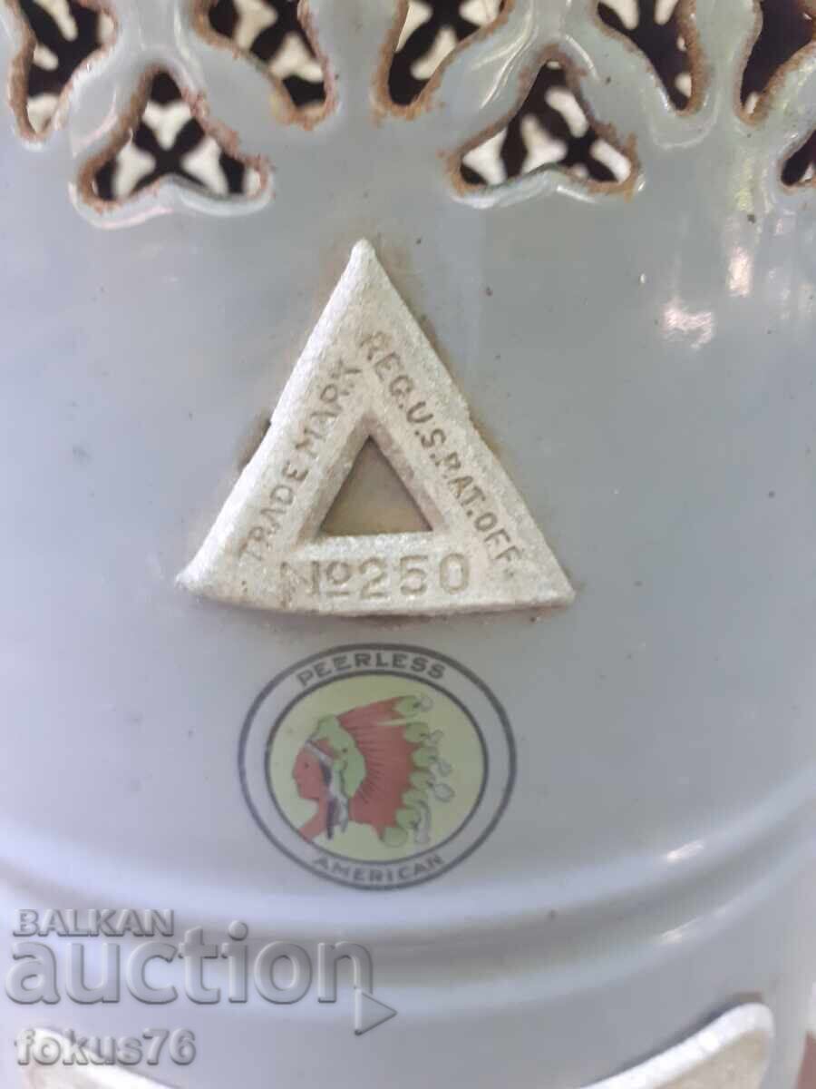 Licitație Veche sobă americană, pe petrol, cu gaz Licitație Veche sobă americană, pe petrol, cu gaz