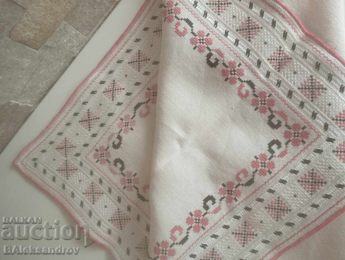 Delivery of Embroidered Lace Delivery of Embroidered Lace