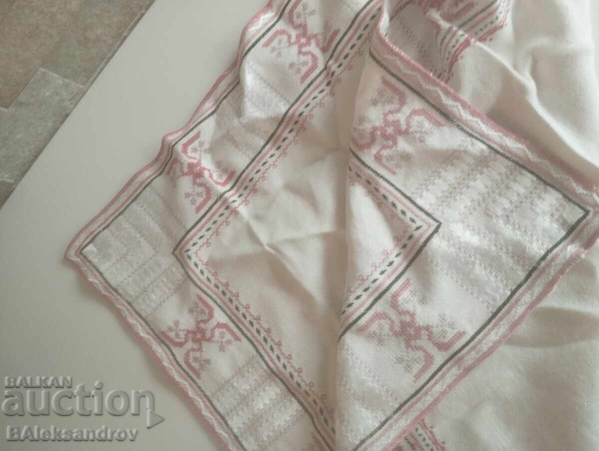 Livrarea Broderie pătrată Livrarea Broderie pătrată