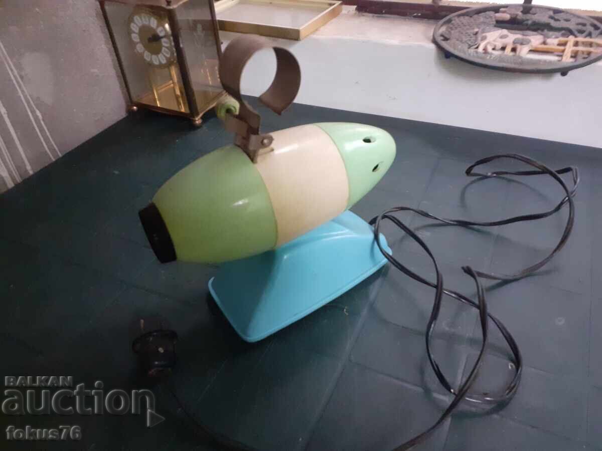 Доставка на Стар соц. прожекционен апарат