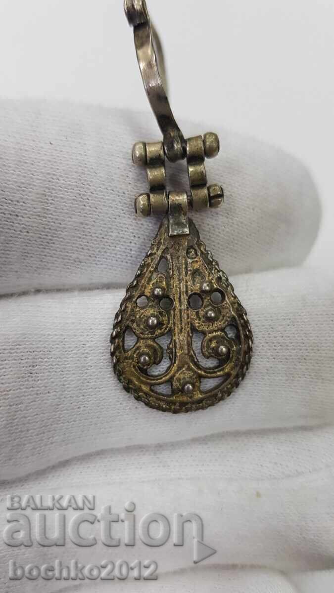 Δημοπρασία Σπάνιο βουλγαρικό σκουλαρίκι της Αναγέννησης του 19ου αιώνα