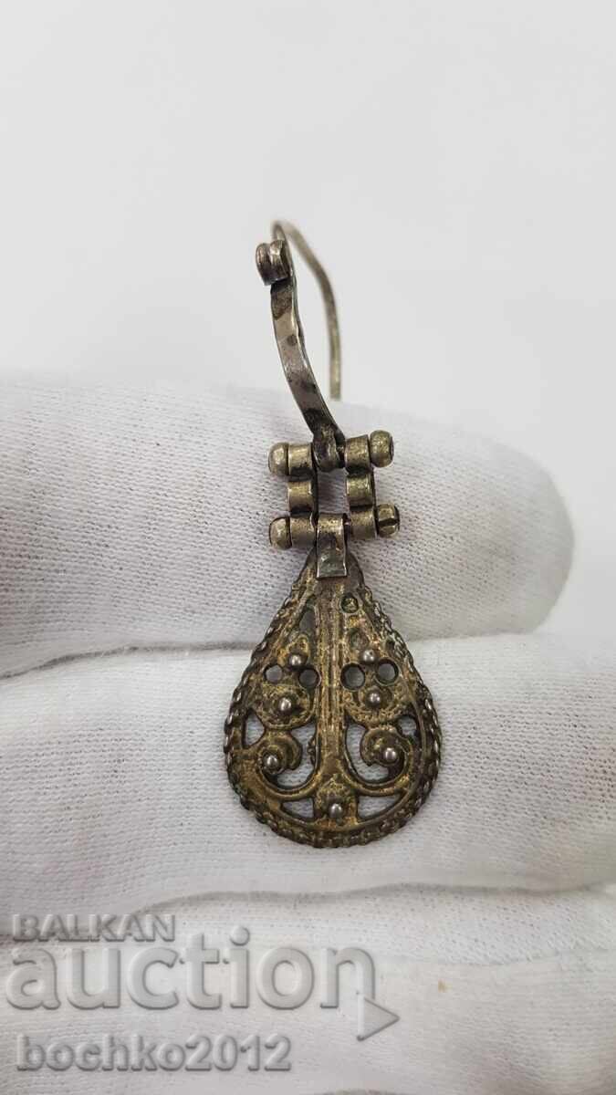 Σπάνιο βουλγαρικό σκουλαρίκι της Αναγέννησης του 19ου αιώνα