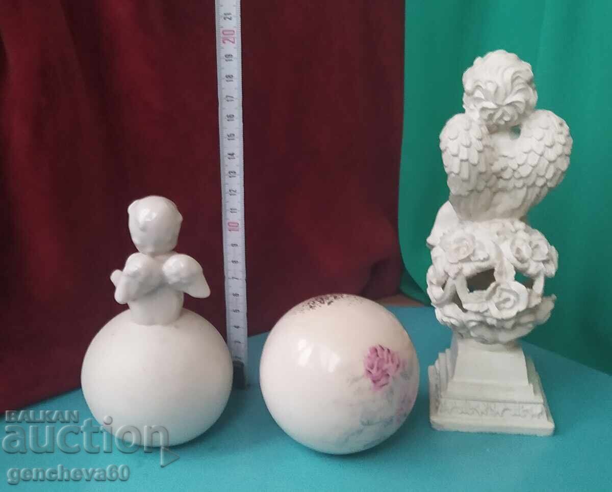Delivery of Porcelain balls, angel