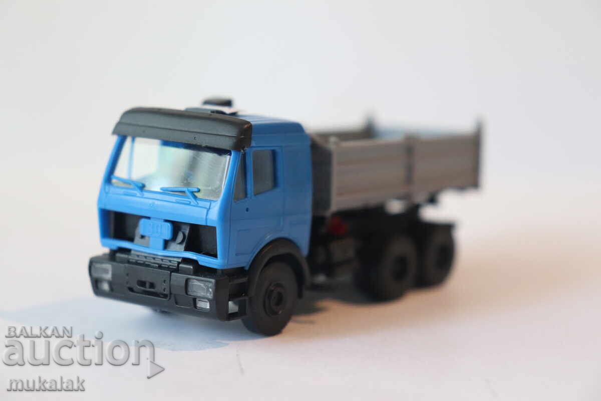 KIBRI H0 1/87 MERCEDES BENZ САМОСВАЛ КАМИОН  МОДЕЛ   КОЛИЧКА с цена 10.00 лв. | € 5.11