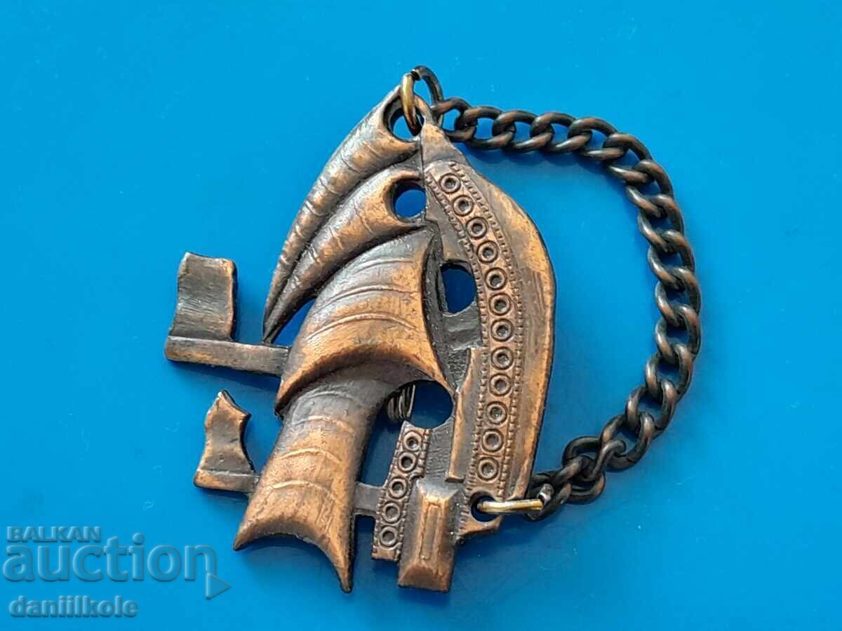 Аукцион *$*Y*$* КРАСИВА БРОШКА МАРИНИЗЪМ - ВЕТРОХОДЕН КОРАБ *$*Y*$*