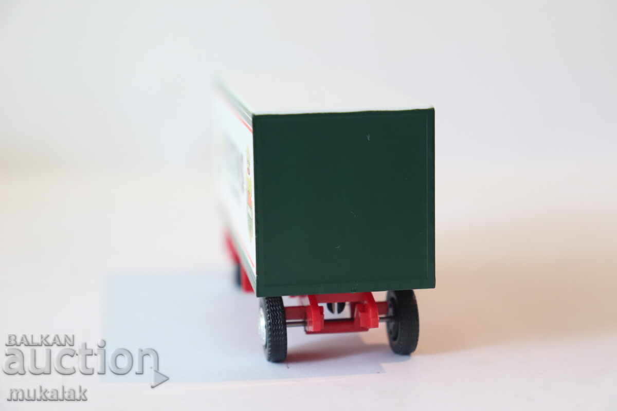 Delivery of HERPA??? H0 1/87 REMARK TRUCK MODEL CAR