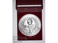 PLACHETĂ. ÎN CUTIE. ANGLIA