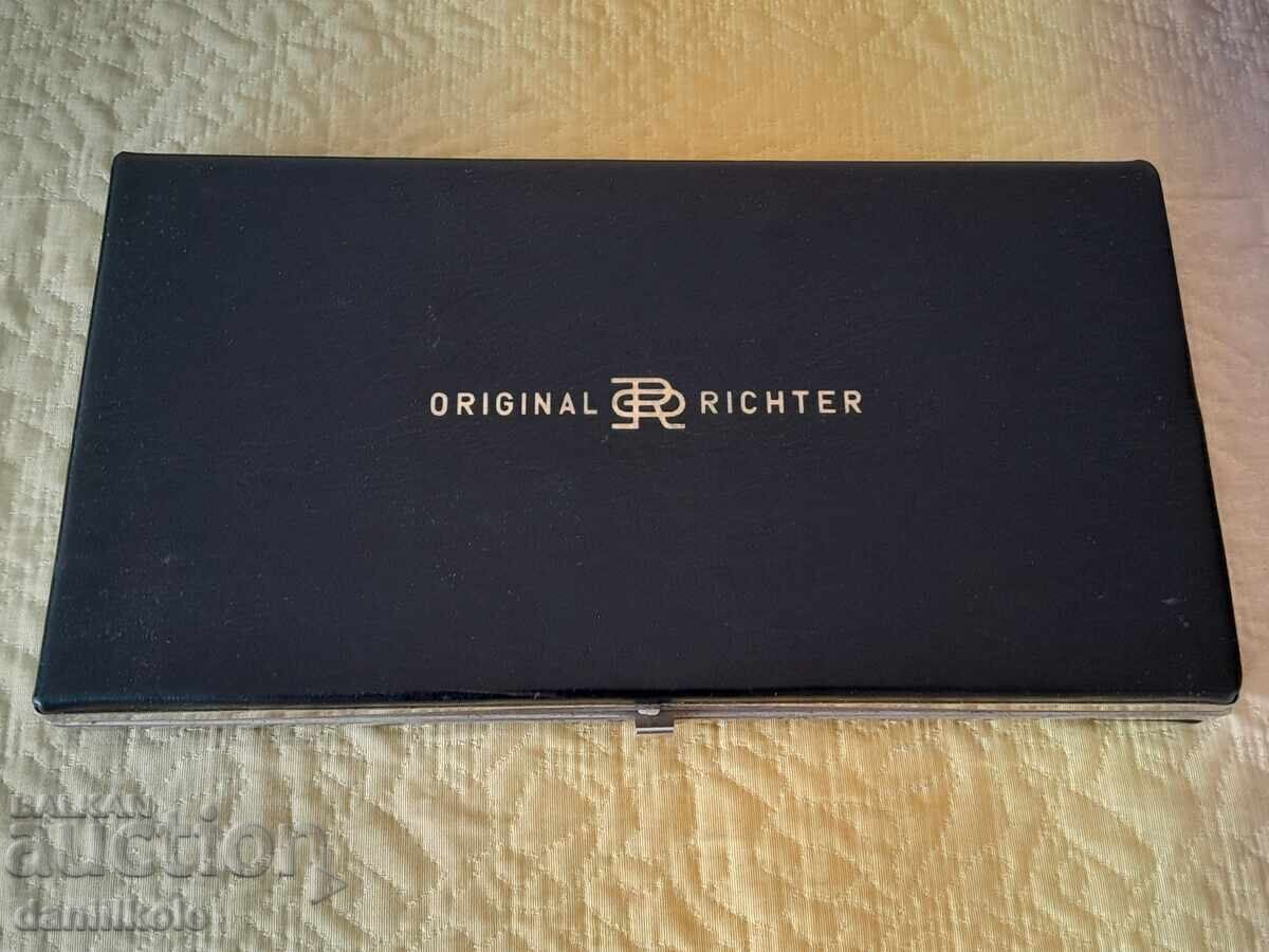 Аукцион *$*Y*$* КУТИЯ КОМПЛЕКТ ЗА ЧЕРТАНЕ ORIGINAL RICHTER *$*Y*$* Аукцион *$*Y*$* КУТИЯ КОМПЛЕКТ ЗА ЧЕРТАНЕ ORIGINAL RICHTER *$*Y*$*