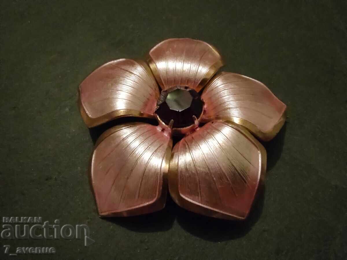 Δημοπρασία Καρφίτσα - μεγάλο λουλούδι 8.05.25