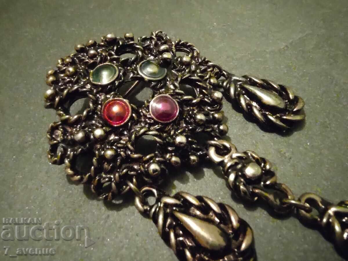 Брошка - елегантна , стилна, 70те 8.05.25 с цена 49.00 лв. | € 25.05