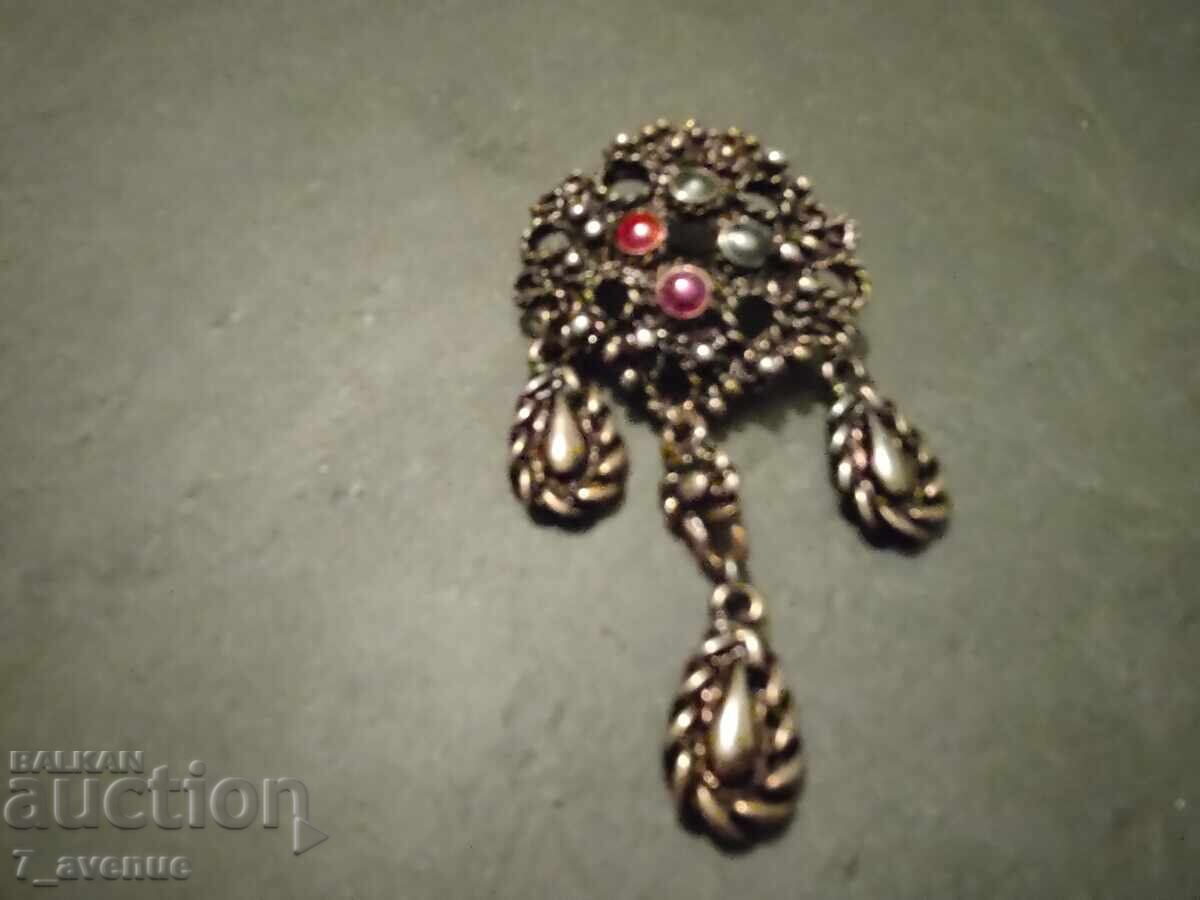 Аукцион Брошка - елегантна , стилна, 70те 8.05.25