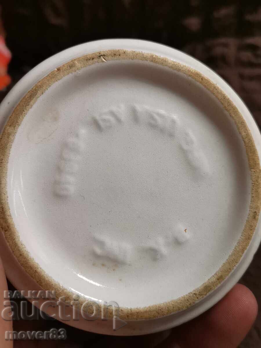 Auction  Porcelain cup/mug