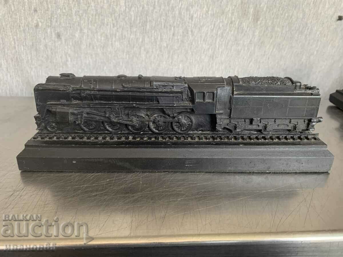 μοντέλο ατμομηχανής τρένου με τιμή 35.00 BGN | € 17.90 μοντέλο ατμομηχανής τρένου με τιμή 35.00 BGN | € 17.90