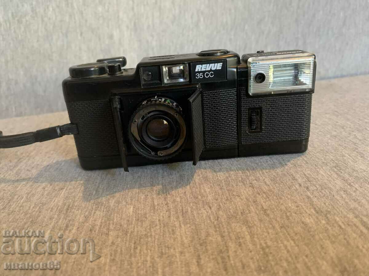camera REVUE 35CC + flash REVUE tron 12 with price 30.00 BGN | € 15.34