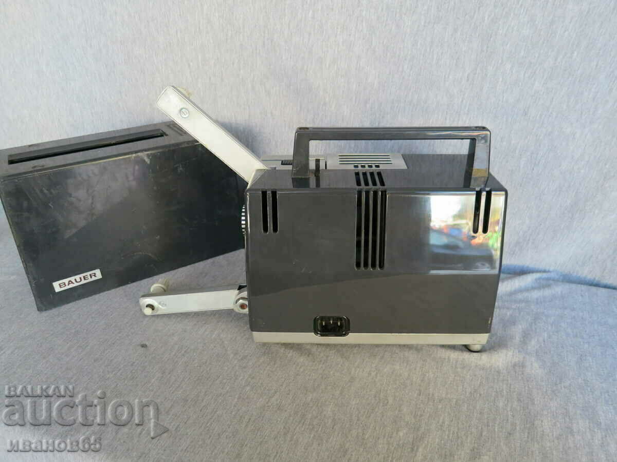 Auction  projector BAUER T1 Super