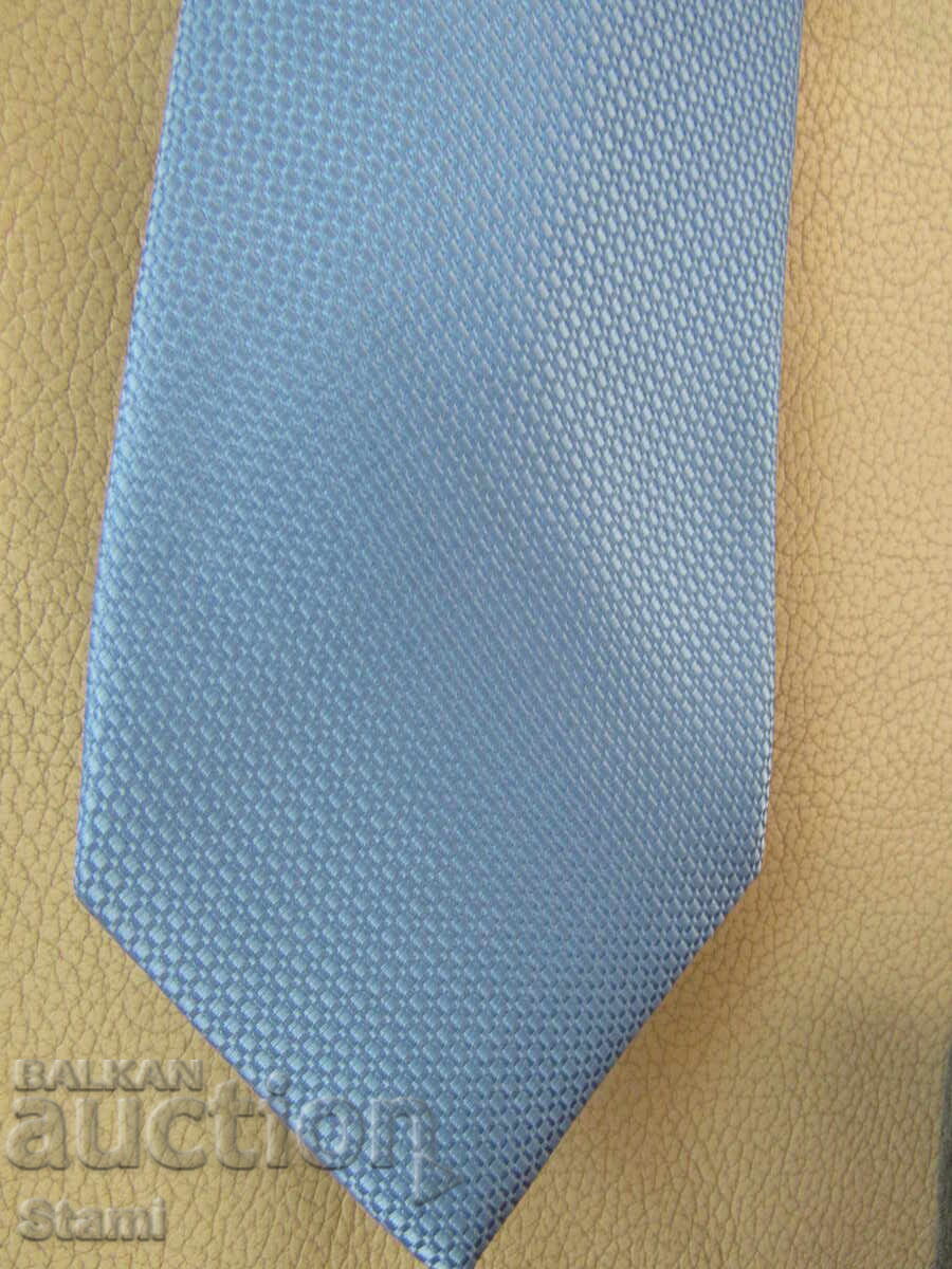 Auction  Luxurious light blue tie, new
