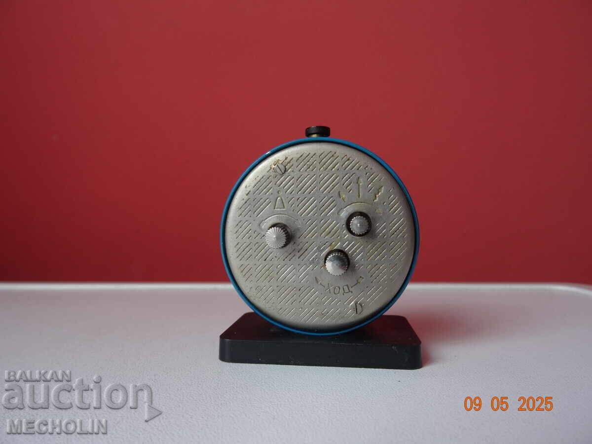 Auction COLLECTOR'S MINI ALARM CLOCK ROCKET RUSSIAN 1 Auction COLLECTOR'S MINI ALARM CLOCK ROCKET RUSSIAN 1