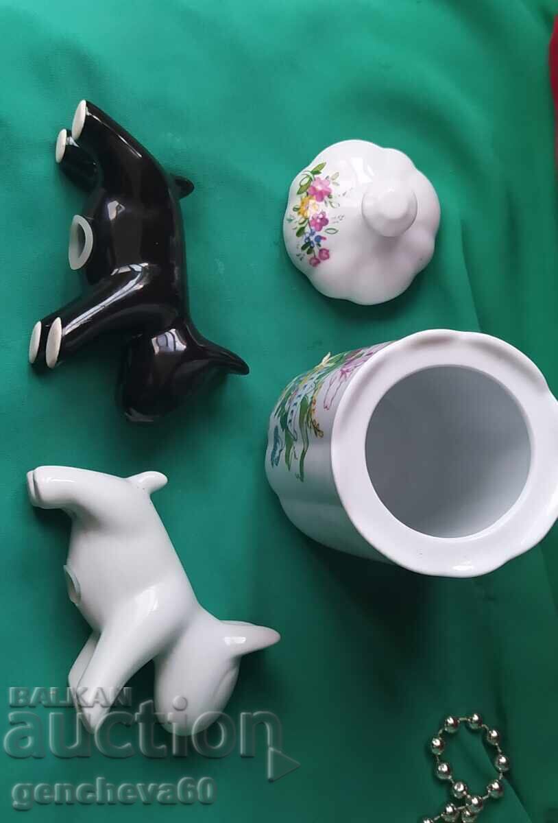 Доставка на Порцеланов ЛОТ силнички и рядък буркан за подправки Доставка на Порцеланов ЛОТ силнички и рядък буркан за подправки