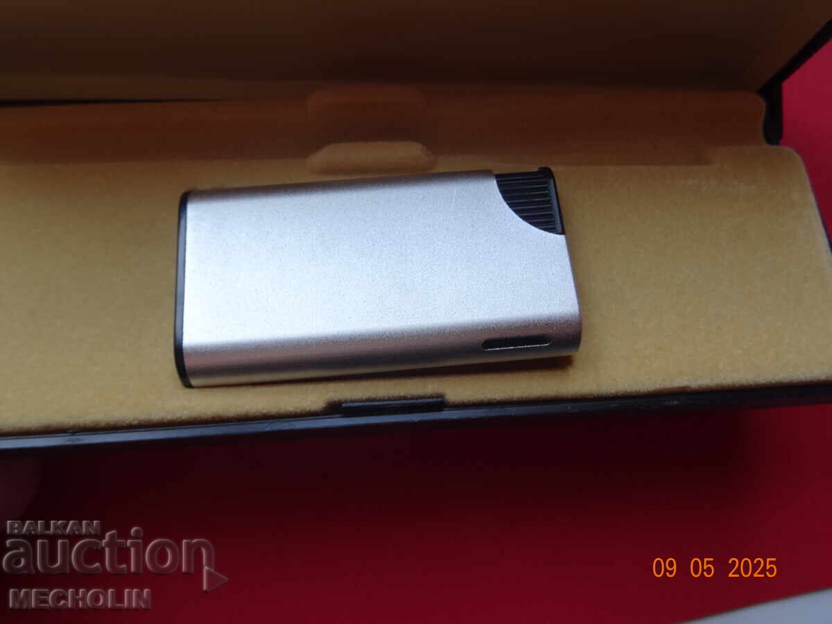 Delivery of Collector's VVA BALLOGRAF Lighter