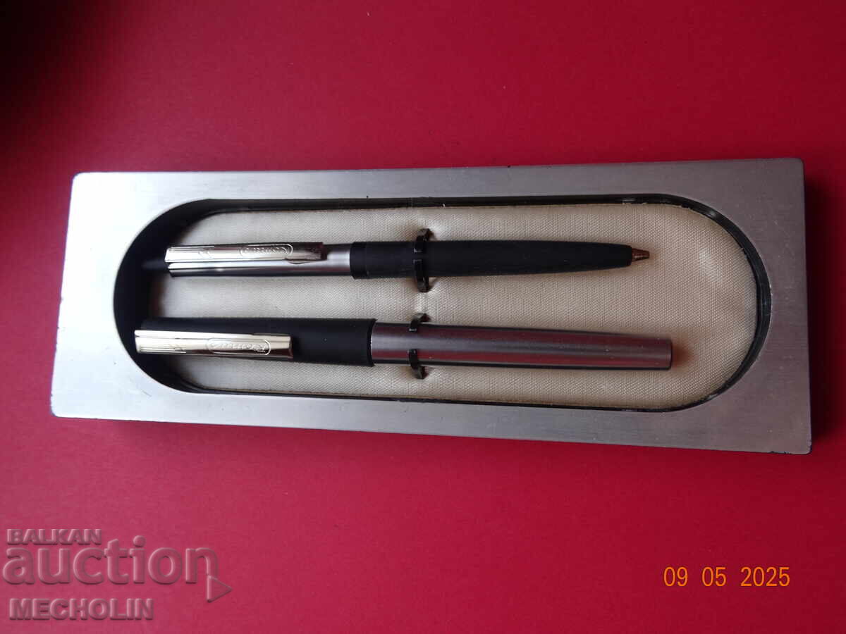 Delivery of COLLECTOR'S LOT PEN WRITER ROMUS Delivery of COLLECTOR'S LOT PEN WRITER ROMUS