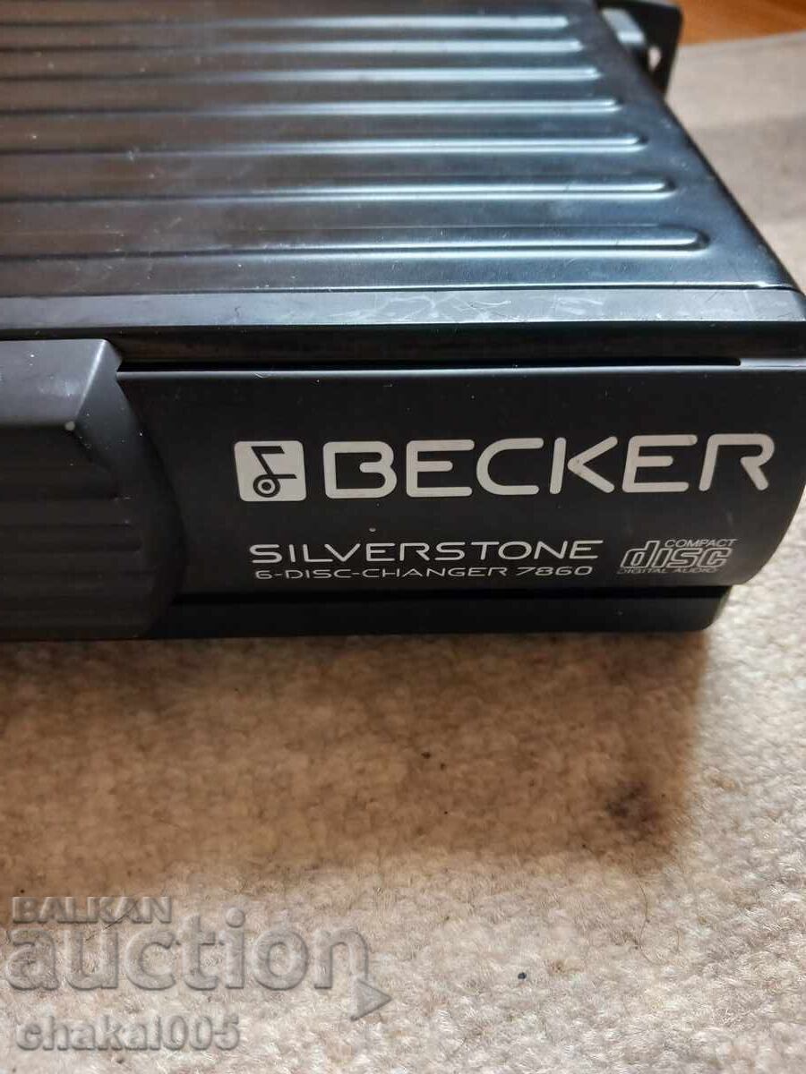 Schimbător de CD-uri auto - 5