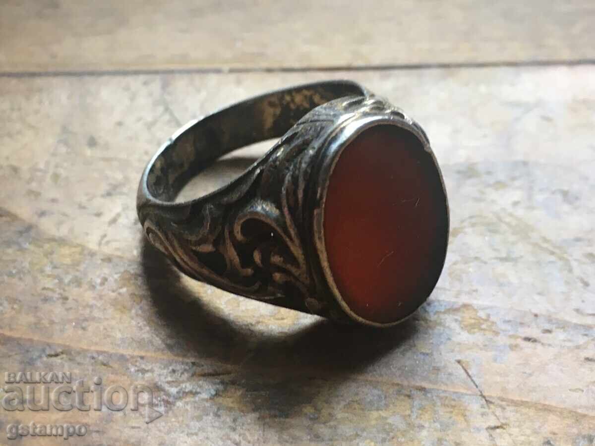 Inel Vechi de Argint / Carneol cu preț € 99.00 | 193.63 BGN