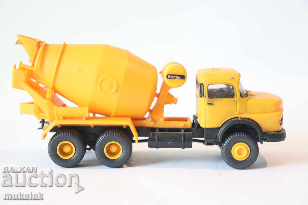 Auction  Kibri H0 1/87 Truck Mercedes Benz Concrete Mixer Model Car